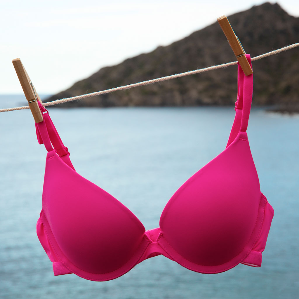 Why You Should Replace Your Bra After 6 Months.