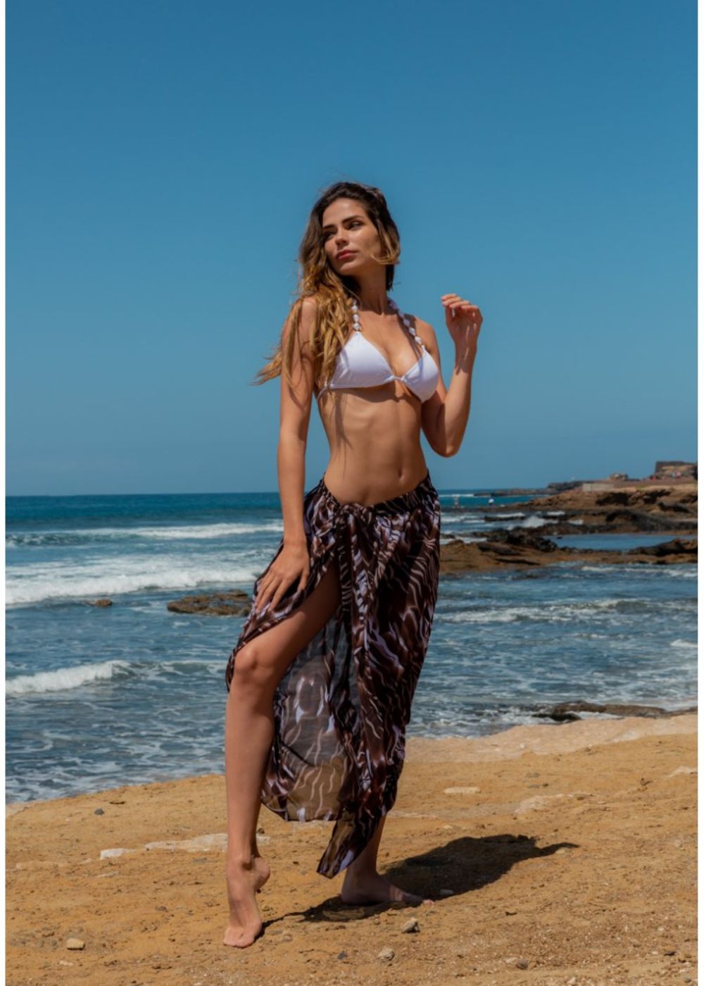 Long beach sarong skirt with abstract patterns - Main Image