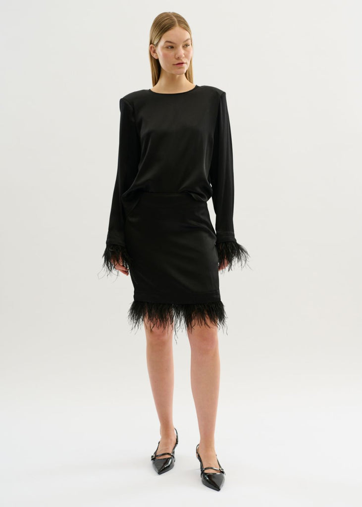 FEATHERED HEM SKIRT