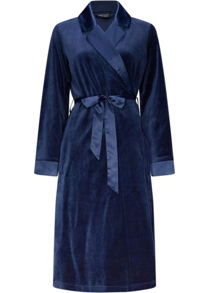 Pastunette Deluxe Robe with Shawl Collar